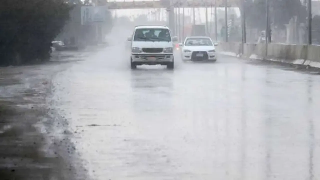 تقلبات جوية حادة.. تحذيرات من أمطار غزيرة تضرب 5 محافظات خلال ساعات